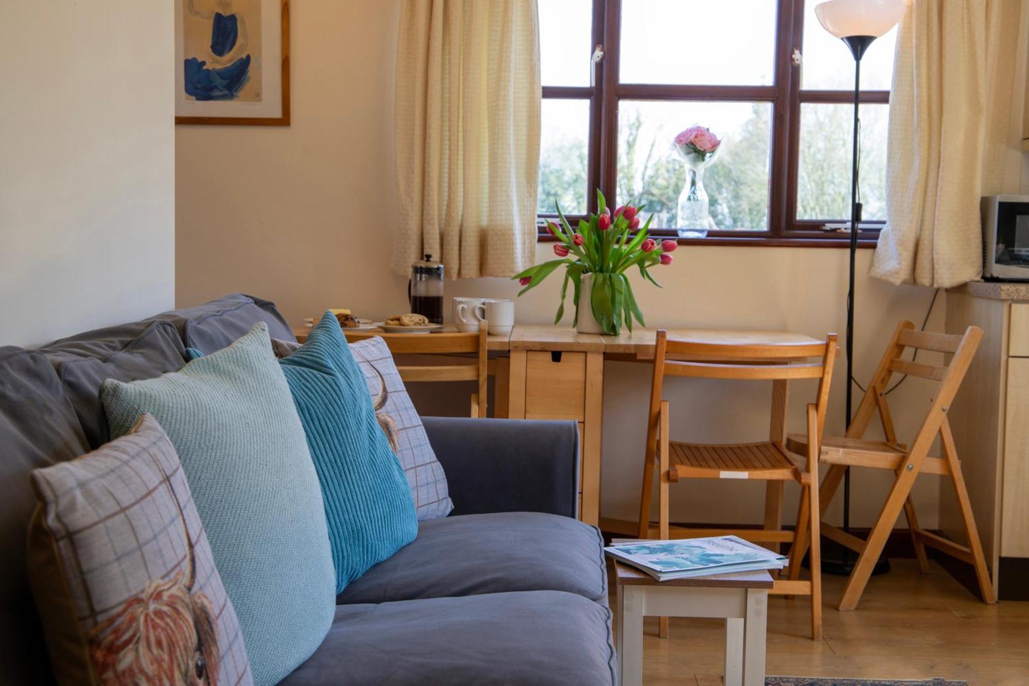 Charlie'S Cottage With Alpacas And 7Mins Drive To Alton Towers Denstone Dış mekan fotoğraf